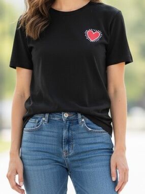 NWT Keith Haring Radiant Heart Graphic T-Shirt Black Large